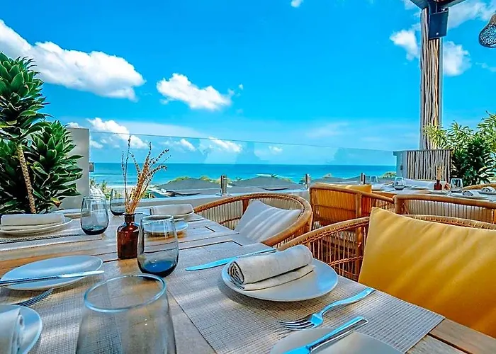 Secana Beachtown & 5* Canggu (Bali)