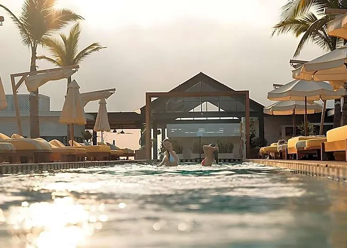Hotel Secana Beachtown &