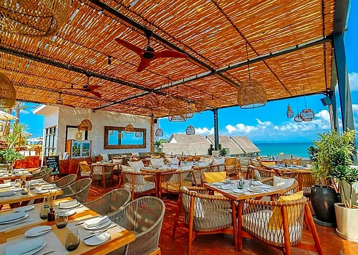 Hotel Secana Beachtown &