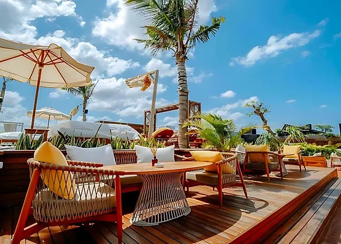 Secana Beachtown & 5* Canggu (Bali)